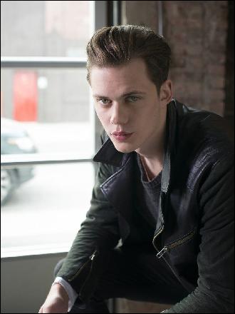 bill_skarsgard022 (803x1073, 90 kБ...)